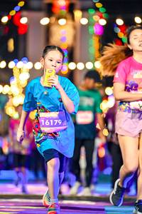 BIB: 16179
                            <button type="button" onclick="openModal(24688505)" class="btn btn-primary btn-sm float-right btn-popup" data-toggle="modal" data-target=".modal-high-quality">
                        <i class="fas fa-shopping-cart"></i> Add to Cart
                    </button>
                                            <button type="button" onclick="isThisMe(24688505, true)" class="btn btn-success btn-sm float-right btn-popup btn-isme hidden" data-toggle="tooltip" data-placement="bottom" title="นี่คือรูปของคุณใช่ไหม คลิกที่นี่เพื่อเอาเข้าอัลบั้ม">
                        <i class="fas fa-plus"></i> Add to album
                    </button>
                    <button type="button" onclick="isThisMe(24688505, false)" class="btn btn-warning btn-sm float-right btn-popup btn-isnotme hidden">
                        <i class="fas fa-ban"></i> Remove from album
                    </button>